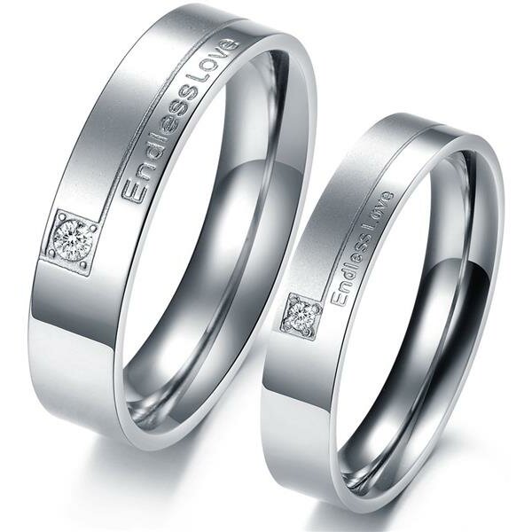 SET Eheringe / Partner Ringe 316 L Edelstahl Endless Love im Etui verschiedene Gren mit Gravur auf beiden Ringen