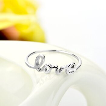 Silberring  " love"  aus 925 Silber  im Etui