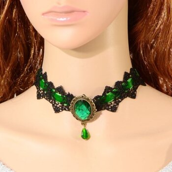 Gothic Barock Choker Collier  aus Spitze mit Samtband grün