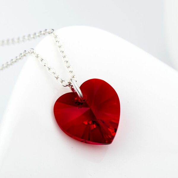 Anhnger Swarovski Elements Heart rot aus 925 Silber inkl. Kette  im Etui