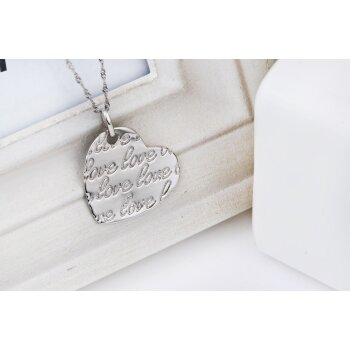 Anhänger Herz Amulett "love" aus 925 Silber inkl. Kette im Etui