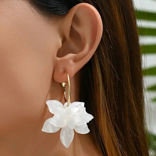 Ohrringe Floral goldfarben